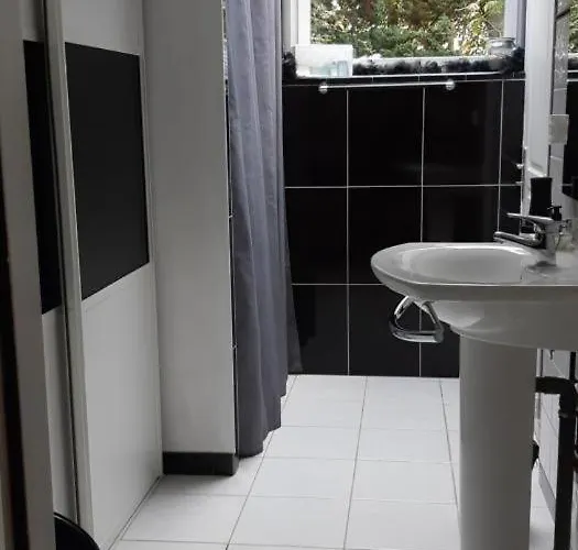 Gite Gites De France - Le Clos Papy Moutons Holiday home Saint-Clair-sur-les-Monts